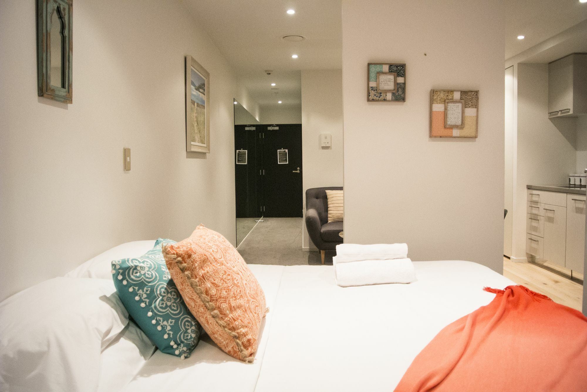 Brand New Apartment With Pool & Gym Auckland Buitenkant foto